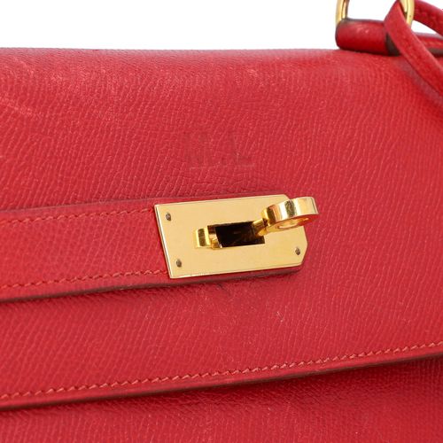 Null HERMÈS VINTAGE "KELLY BAG 32". Coll. 1993. Epsom leather in red with gold h&hellip;