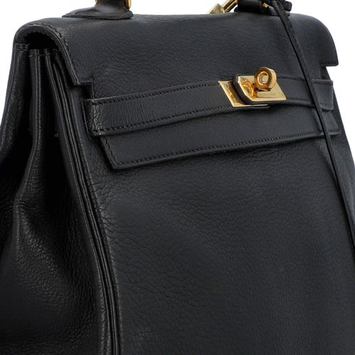 Null HERMÈS VINTAGE handbag "KELLY BAG 35". Coll. 1996. Clemence leather in blac&hellip;