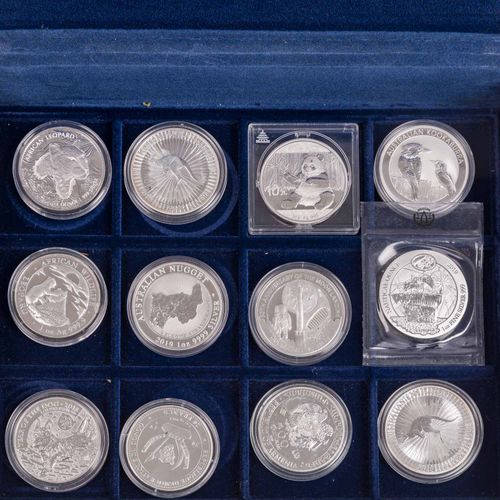 Null SILVER COINS - aluminum case with 70 pieces of 1 oz. Each fine, round dance&hellip;