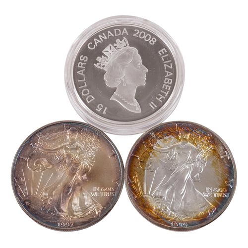 Null 15枚银联，其中12枚加拿大枫叶，2枚美国银鹰和1枚加拿大系列金币。2008年农历鼠年的十二生肖。状况各异，最佳视角