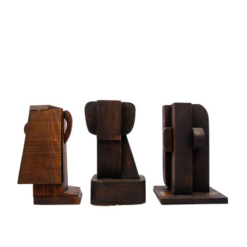 Null ATELIER BOULOGNE 20th century, 3 cubist figures, wood, stained, full plasti&hellip;