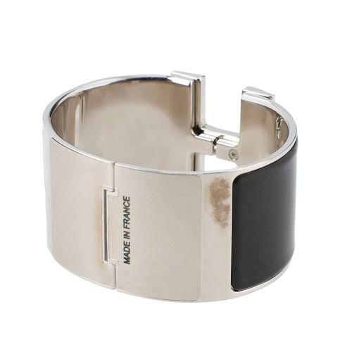 Null HERMÈS bangle "CLIC CLAC". Wide model with black enamel inserts and palladi&hellip;