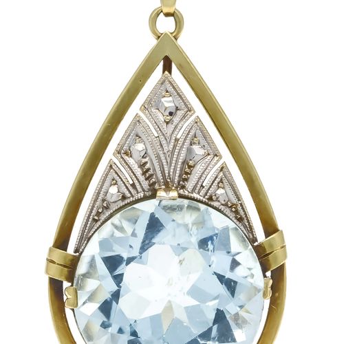 Null Aquamarine pendant GG/WG 585/000 with a round faceted aquamarine 14,8 mm in&hellip;