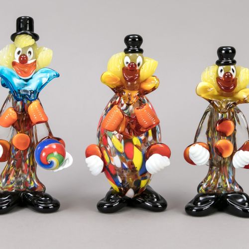 Null Three standing clowns, Murano, 2nd half of the 20th century, clear and colo&hellip;