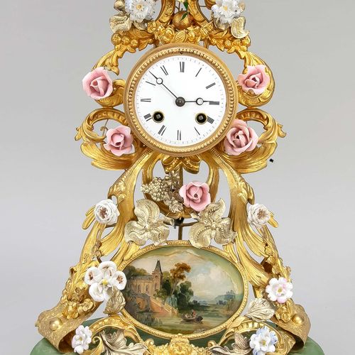 Null Table clock 2nd half of the 19th century, floral depiction with embossed gi&hellip;