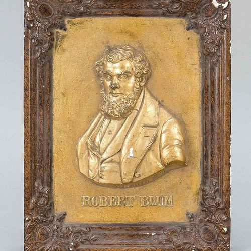 Null 石膏浮雕Robert Blum，维也纳，19世纪，署名''Tatzrath fecit''，异型假框，带窗台装饰物和仿木框，25 x 19厘米