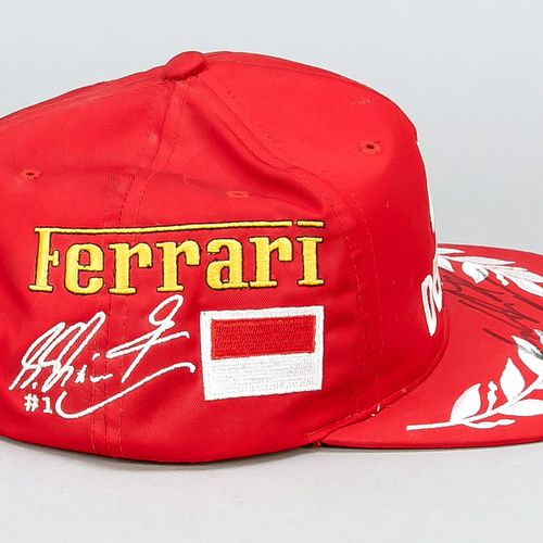 Null Berretto rosso Ferrari/Dekra, 20° secolo, firmato Michael Schumacher sulla &hellip;