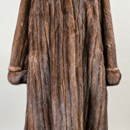 Null Manteau de zibeline pour femme, sans nom ni taille. Doublure en soie à moti&hellip;