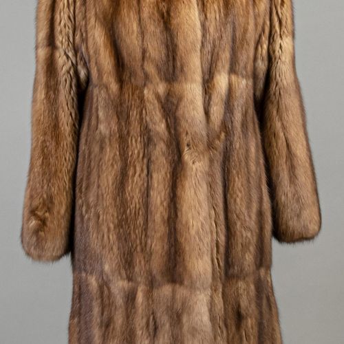 Null Abrigo de marta para señoras, en el forro de seda marcado como Raport ''Mar&hellip;