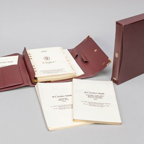Null 卡地亚，Le Cartier Book，一套大型的组织者与真正的皮革封面和皮革覆盖的盒子与替换环插入，复古1991年，未使用，许多功能的隔间，包括真实&hellip;