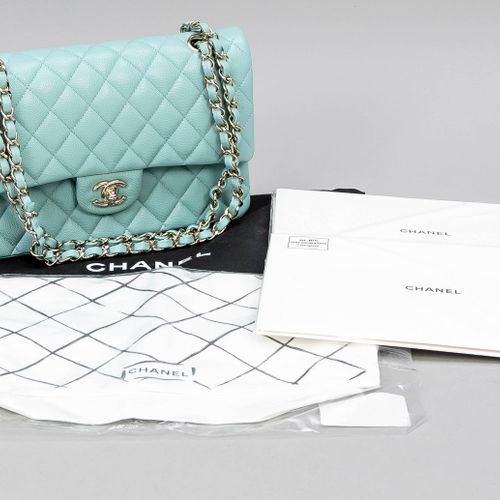 Null 香奈儿，Tiffany Blue Quilted Caviar Leather Timeless Double Flap Bag，浅蓝色品牌典型钻石设&hellip;