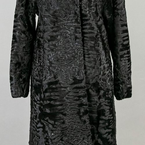 Null Damen Persianer Mantel, auf einem Etikett im Futter steht ''W. Marveld Berl&hellip;