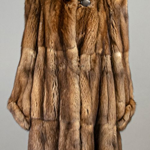 Null 女式貂皮大衣，无名称或尺寸，衬里为丝绸
