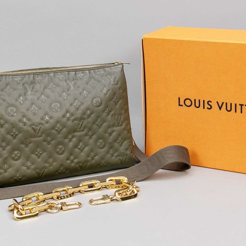 Null Louis Vuitton, Coussin MM Monogram Empreinte Khaki in Puffy Lambskin, pelle&hellip;