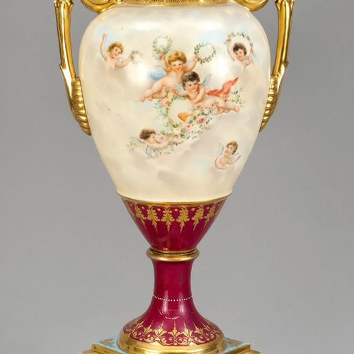 Vase d'apparat à couvercle, Thuringe, vers 1900, de style Vienna, corps ovoïde a&hellip;