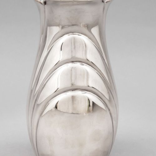 Vase, Italie, 20e s., marque de maître Ricci & C. S. P. A., Alessandria, argent &hellip;