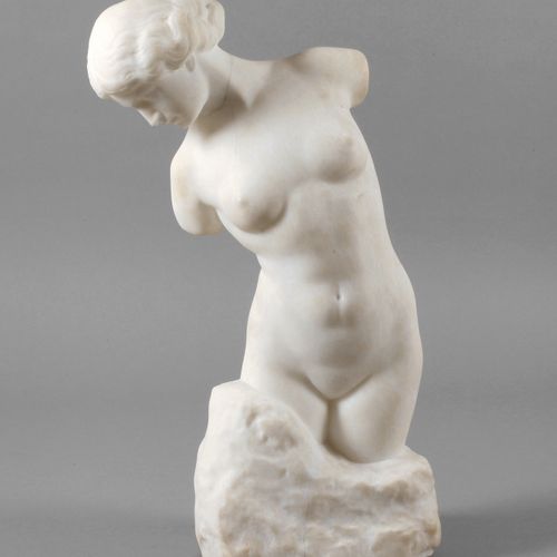 Null Ernst Seger, Nu féminin 1900, signé au revers E. Seger, marbre de carrare c&hellip;