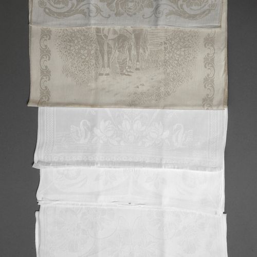 Null 
Konvolut Gebilddamast-Handtücher
um 1900, cremefarbener und weißer Halblei&hellip;