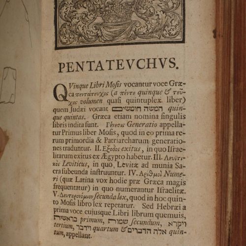Null 
Trois livres hébreu-latin
trois livres en un seul volume : Pentateuque (To&hellip;