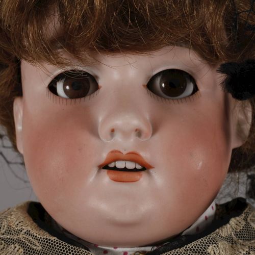 Null 
Armand Marseille grande poupée à tête de poitrine en porcelaine
Poupée de &hellip;
