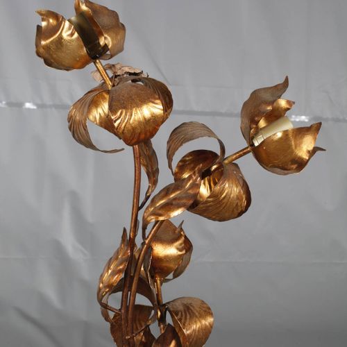 Null 
Paire de lampadaires 
2ème moitié du 20ème siècle, fer forgé bronzé or, ch&hellip;