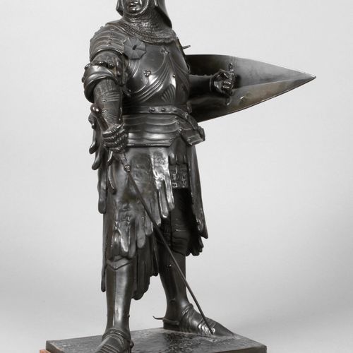 Null 
海因里希-瓦德雷，骑士
约1900年，基座上有 "Waderé "的签名，青铜色的深色斑纹，描绘了一个穿着盔甲的骑士的战斗姿势，他的右手拿着剑，另一&hellip;