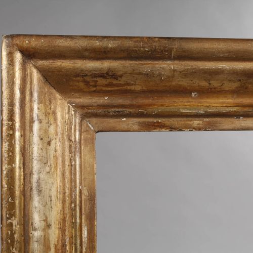 Null 
鎏金框架
19世纪中叶，约8厘米宽的上升木框，粉刷和镀金，旧的修饰，物质损失，需要修复，折叠尺寸51.5 x 40.5厘米。