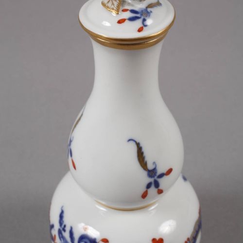 Null 
Meissen petite bouteille de saké "Riche dragon, bleu".
Marque d'épée à pom&hellip;