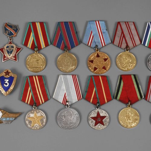 Null 
Mixed lot of Russian awards
15 pieces, among them medal for 50-, 70-, 80-,&hellip;