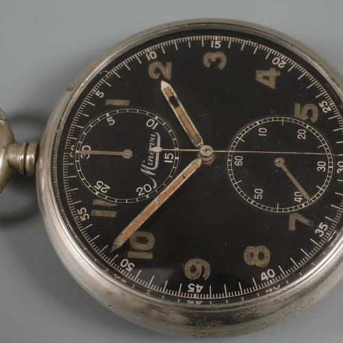 Null 
Taschenuhr Chronograph Minerva 
Fa. Robert in Villlavet/Schweiz, vor 1945,&hellip;