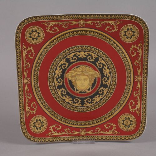 Null 
Rosenthal große Platte und Vase "Medusa Red"
aus der Serie "Rosenthal meet&hellip;