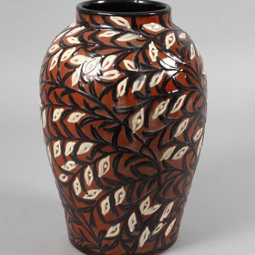Null 
Max Laeuger große Vase Schlickerdekor
Unikat 1914, Ritzmarke mit Jahreszah&hellip;