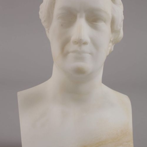 Null 
Buste en albâtre de Johann Wolfgang von Goethe
vers 1900, signé A. Gennai,&hellip;