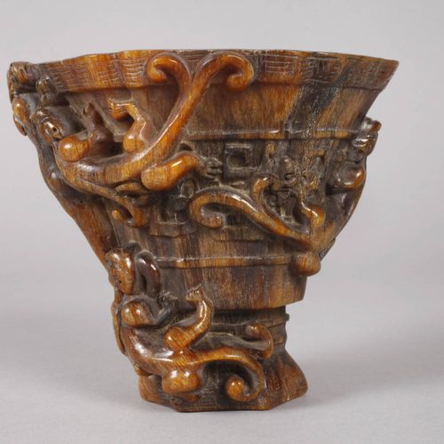 Null 
Horncup
China, 20th century, the base with four-character Qianlong-Nian-Zh&hellip;