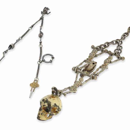 Null Chatelaine/pendant watch: fragment of a Memento Mori pendant watch and 2 Me&hellip;