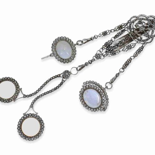 Null Chatelaine: extremely rare polished steel chatelaine, so-called "Berlin iro&hellip;