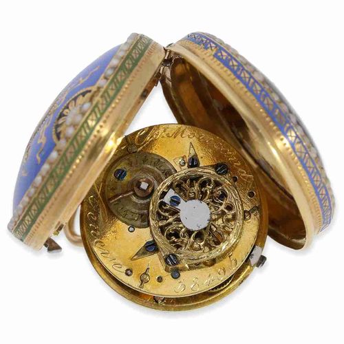 Null Taschenuhr: sehr seltene Miniatur-Damenuhr mit Jagdgehäuse aus Gold und Ema&hellip;