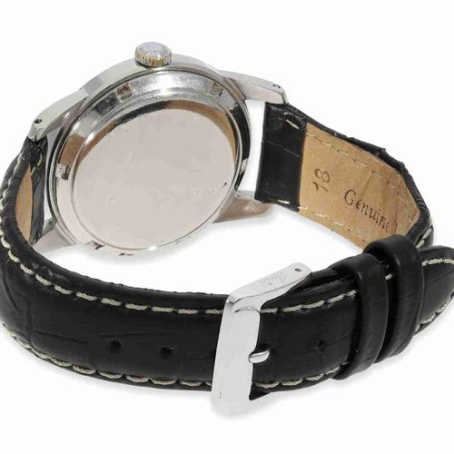 Null Armbanduhr: sehr seltener früher Omega-Automatik-Chronometer mit Sektorziff&hellip;
