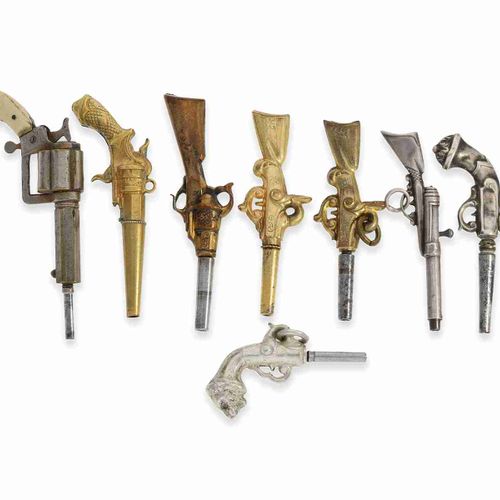 Null 钟表钥匙：有趣的一组8把手枪形钟表钥匙，1800-1850年

约。34-54毫米，不同的设计，不同的材料，不同的状况，部分做工非常细致。