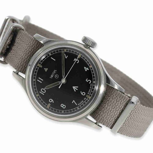 Null 手表。英国飞行员手表，史密斯W10皇家空军，带中央秒针，约1970年。

直径35毫米，不锈钢，螺旋式，背面有英国军方标志W10/6645-09-96&hellip;