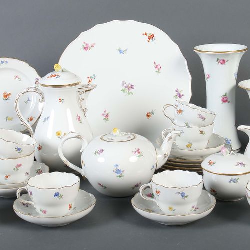 Null Coffee service ''Streublümchen'' for 12 persons Meissen, mostly after 1934 &hellip;