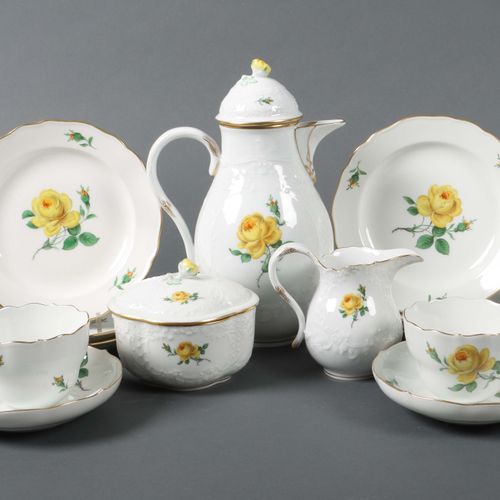 Null Coffee service ''Yellow Rose'' for 6 persons Meissen, after 1934, porcelain&hellip;