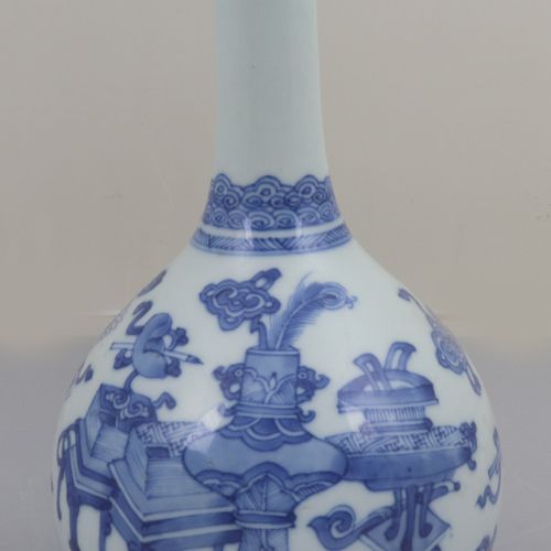 A CHINESE BLUE & WHITE PORCELAIN VASE. XIX century JARRÓN CHINO DE PORCELANA AZU&hellip;