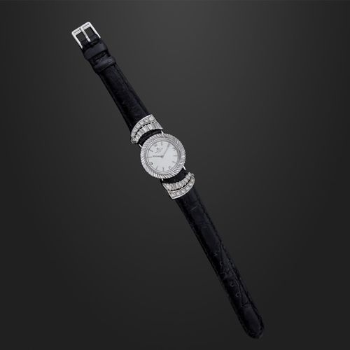 JAEGER LECOULTRE 手表，18K白金和钻石。约1960年制造 表盘和机芯已签名，不能使用 DIAM: 26 mm