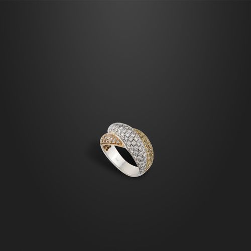 ANELLO with rounded bands that intersect in three-color gold and pavé of colorle&hellip;