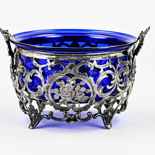 Null Magnifique bol en argent, 800/000, avec revêtement en verre bleu. Plat rond&hellip;