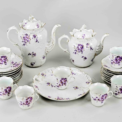 Null Antiguo servicio de café/té de porcelana alemana. Circa 1900. Decoración fl&hellip;