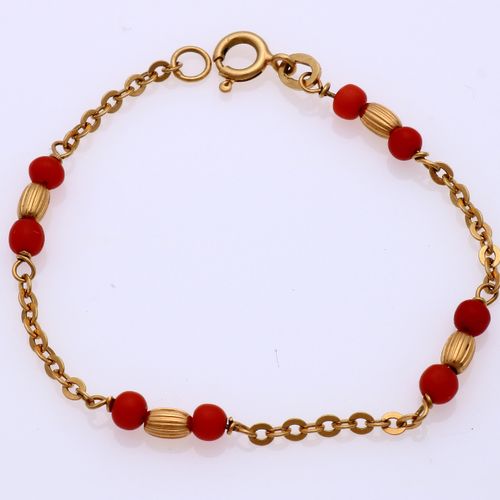 Null Yellow gold bracelet, 750/000, with red coral. Fine bracelet with anchor li&hellip;