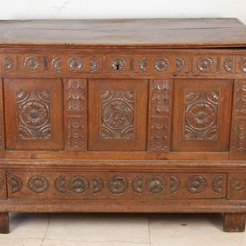 Null 18th century carved oak chest. Unrestored. Lock + hinges missing. Dimension&hellip;