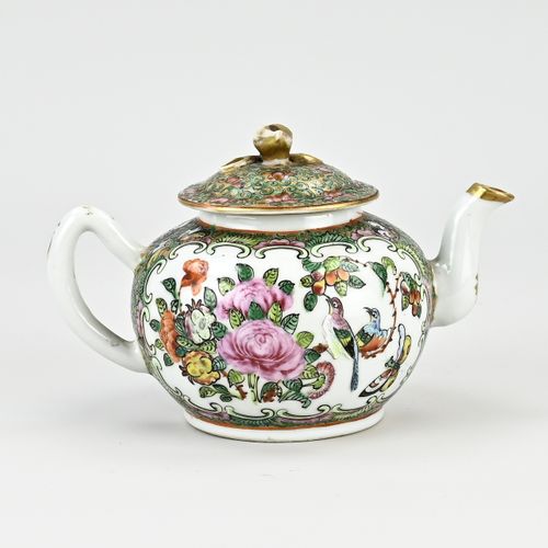 Null Vaso da disegno in porcellana di famiglia cantonese del XIX secolo con figu&hellip;